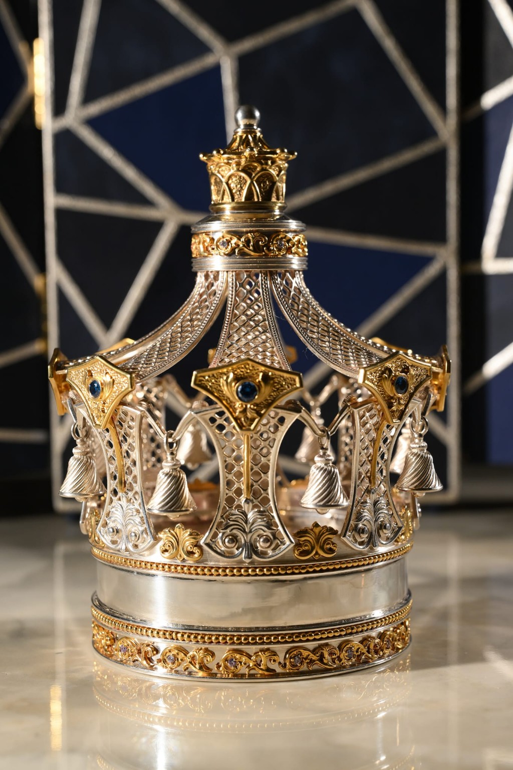 Torah Crown - Photo 6 Torah Crown - Photo 6