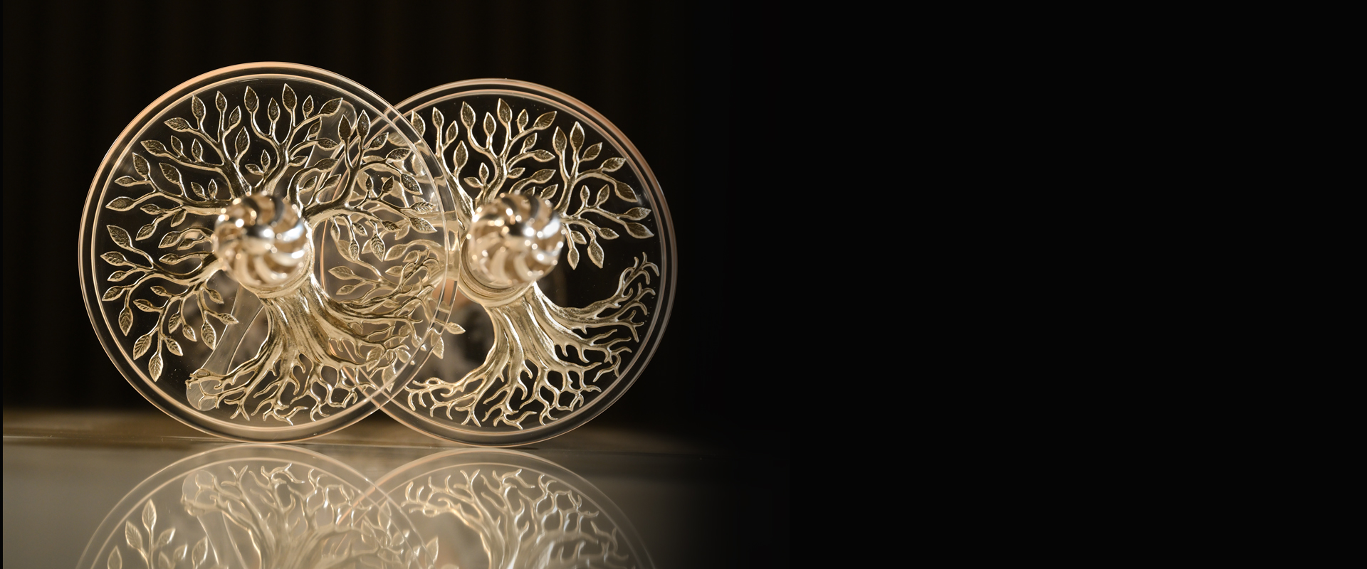 Atzei Chaim with Tree of Life Ornamentation Atzei Chaim with Tree of Life Ornamentation