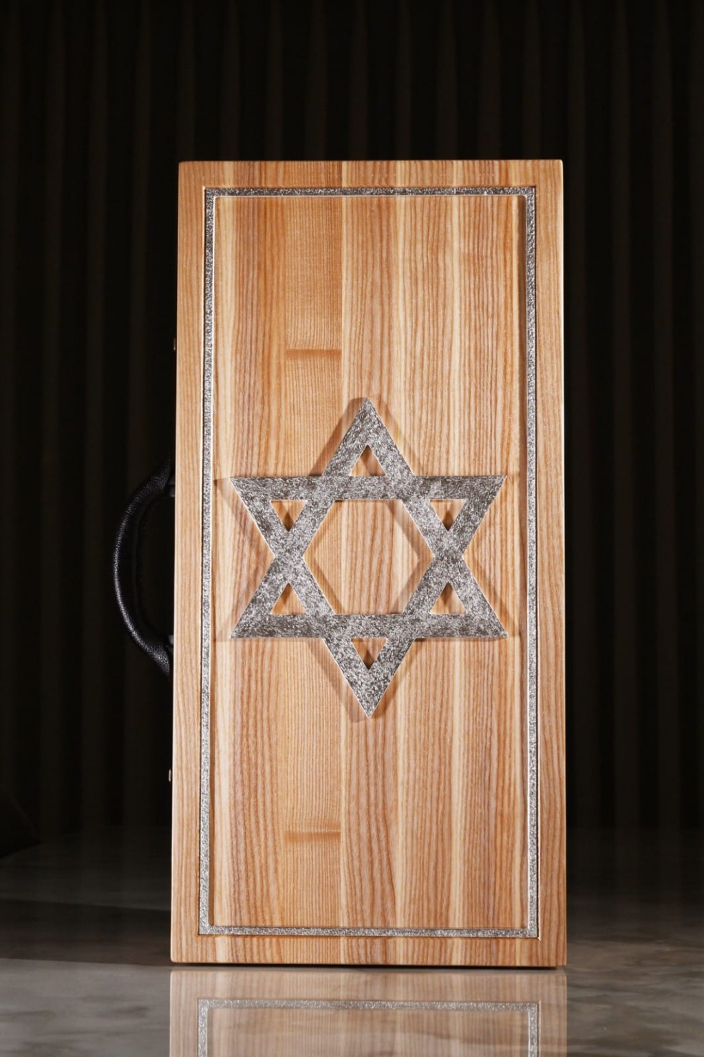 Custom Modern Aron Kodesh Custom Modern Aron Kodesh
